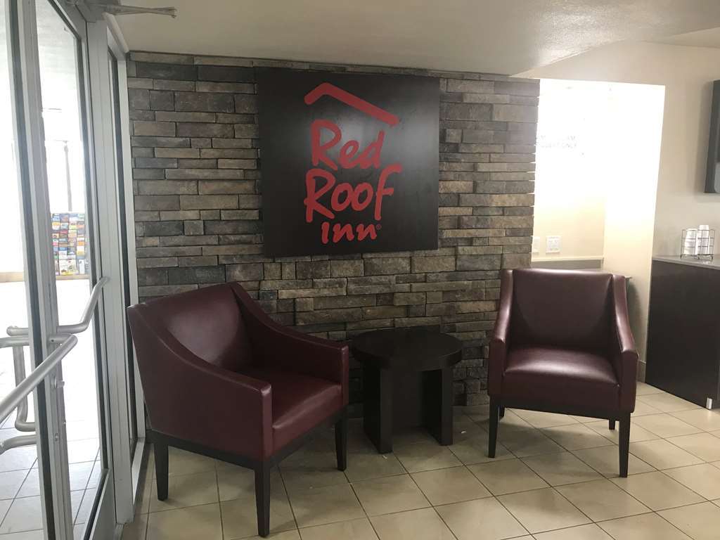Red Roof 2*